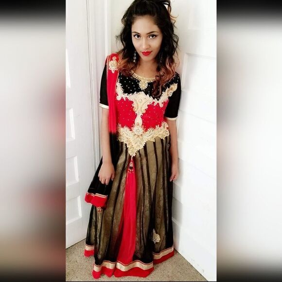 Beautiful lehenga red & black beige all over stone work - Picture 1 of 5